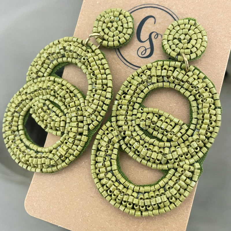 E035 - Olive Bead Circles