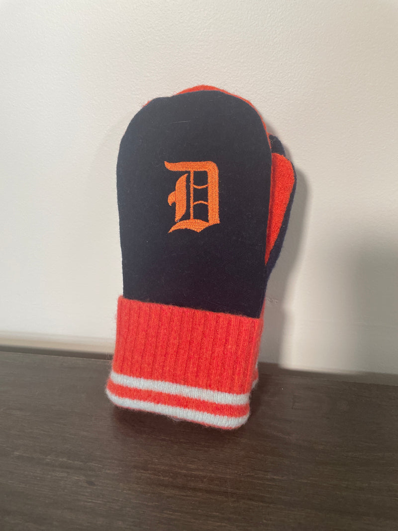 Wear-It-Again Wool Mittens - Detroit "D"