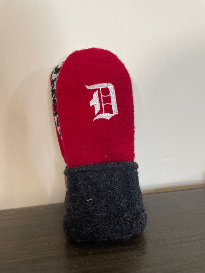 Wear-It-Again Wool Mittens - Red Wing "D"