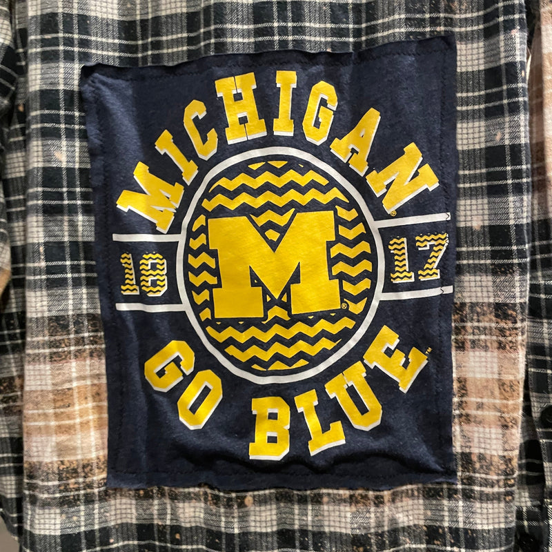 Graphic Back Flannel - Mich Circle "M" Logo