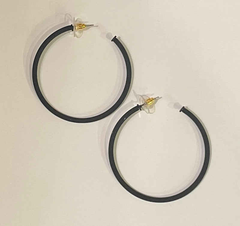 E-398 All About The Hoop Earring - Black