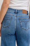JB82684 HW Wide Crop Raw Edge Jean - Med
