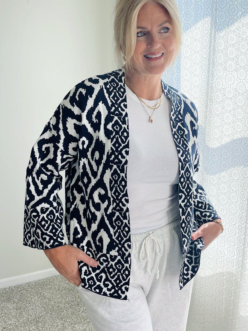 Jacquard Kimono Sweater - Cream/Navy