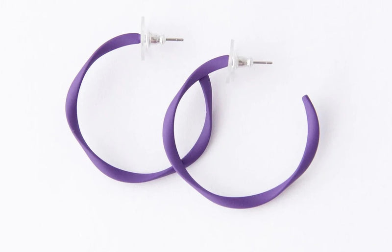 E180 - Twisted Hoop - Purple