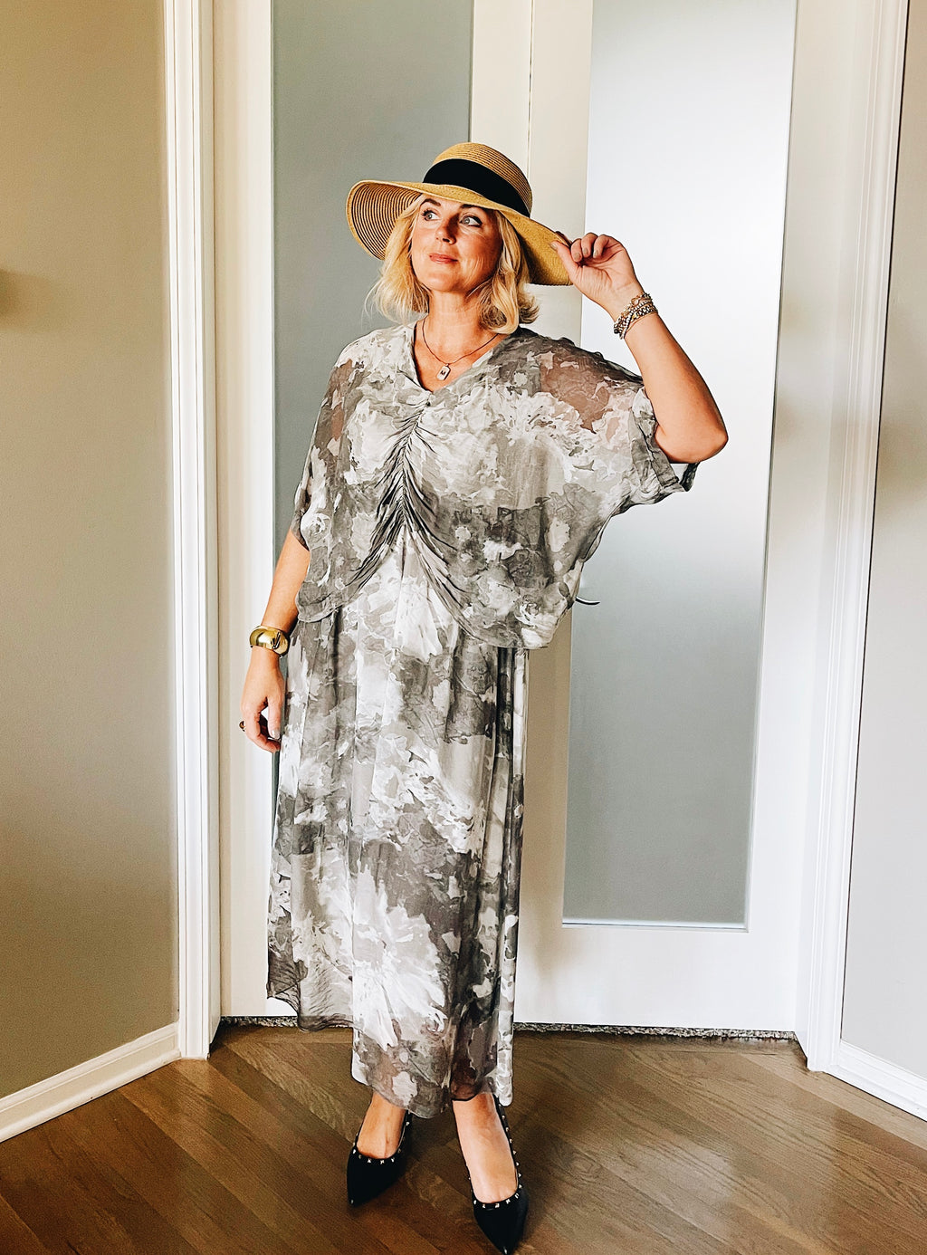 V-Neck Ruched Silkiness Dress - Taupe