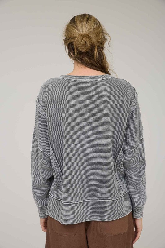 Mineral Wash Side Slit Top - Charcoal