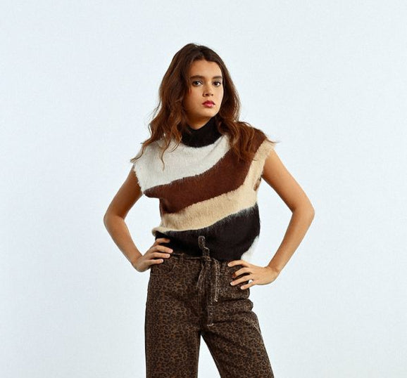 Sleeveless Neutral Tones Sweater - Brown/Black