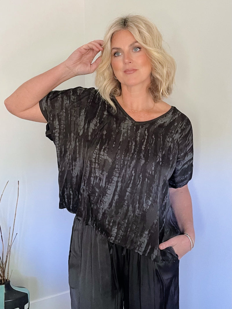 V-Neck Silky Print Top - Black